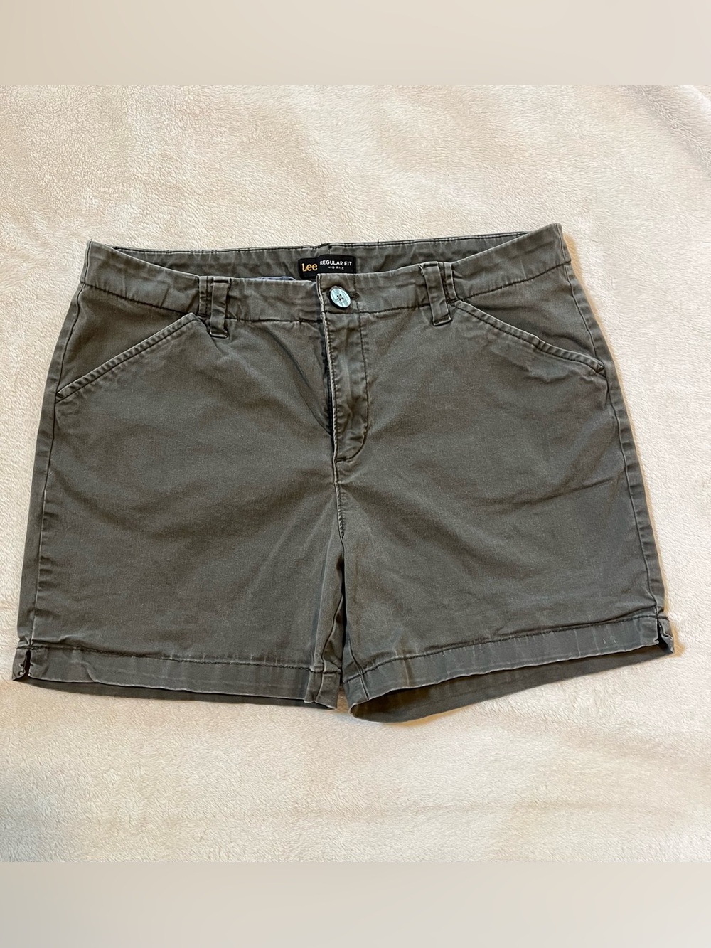 Women’s Dark Grey Lee Shorts size 14